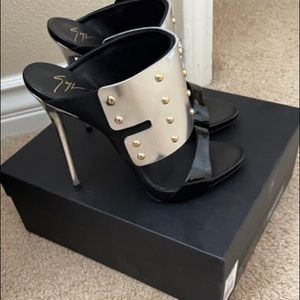 Giuseppe Zanotti Andrea Sandals brand new in box